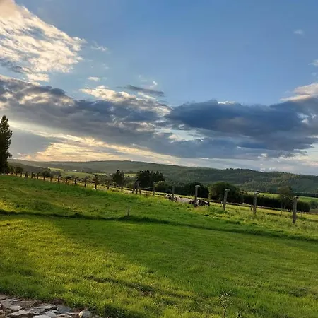Campismo de Luxo La Piste Aux Etoiles - Love Bulle Vielsalm